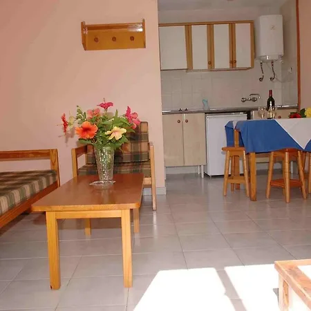 Capri Hotel *